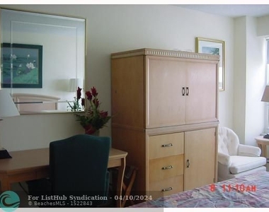 4010 Galt Ocean Dr - Photo Thumbnail 5