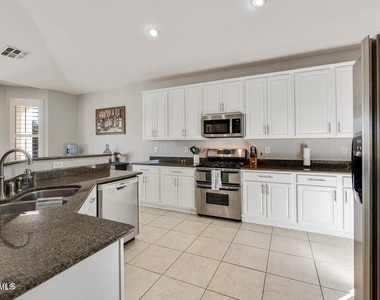 2624 W Summerside Road - Photo Thumbnail 7