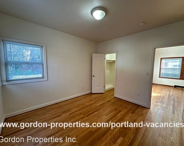 5630 N Interstate Ave #5, #a-g - Photo Thumbnail 13