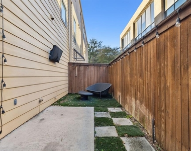 4050 Mckinney Avenue - Photo Thumbnail 19