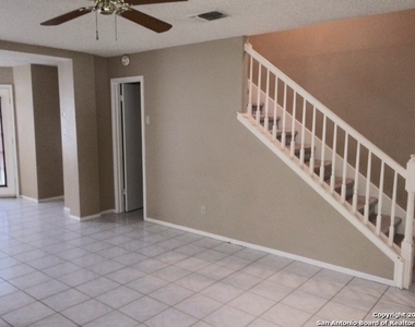 2562 Montebello - Photo Thumbnail 6