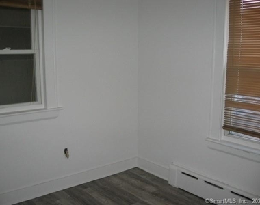 245 Riverside Street - Photo Thumbnail 12