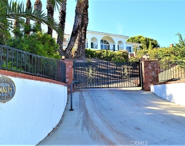 30629 Palos Verdes Drive E - Photo Thumbnail 0