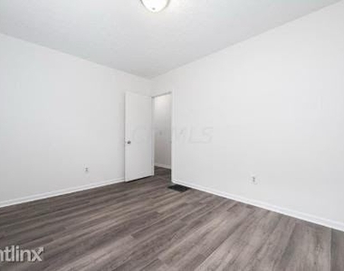 1622 Greenway Ave 1622 - Photo Thumbnail 9