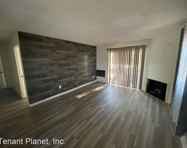 205 Woodland Pkwy Unit 236 - Photo Thumbnail 2