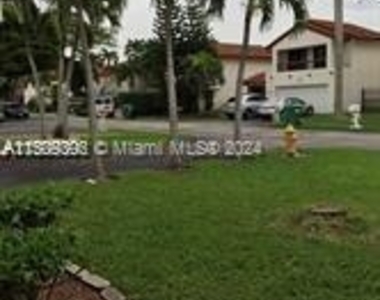 11727 Sw 107th Ln - Photo Thumbnail 4