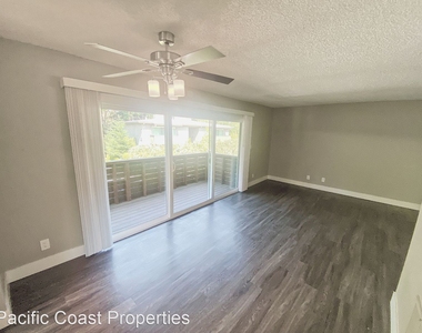 1025-1029 35th Ave - Photo Thumbnail 3