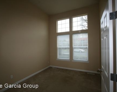 3212 Wild Rose Loop - Photo Thumbnail 4