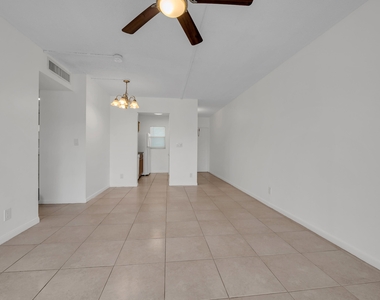 3276 Coral Ridge Drive - Photo Thumbnail 7