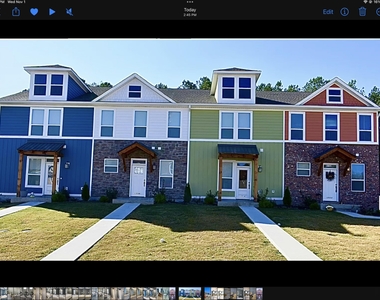 1734 Se Arbor Hls Dr - Photo Thumbnail 0