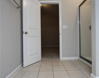 1260 Elderwood Way - Photo Thumbnail 40