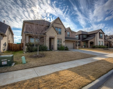 1076 Canuela Way - Photo Thumbnail 1