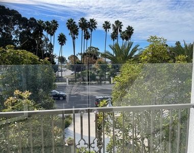 3181 Doheny Way - Photo Thumbnail 6