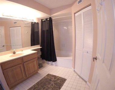 1280 S Alhambra Cir - Photo Thumbnail 7