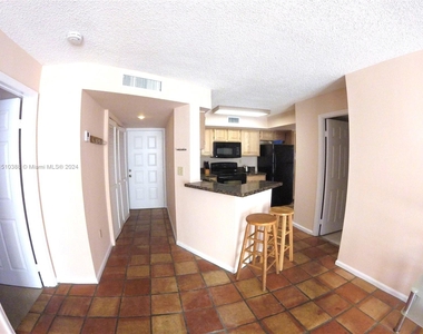 1280 S Alhambra Cir - Photo Thumbnail 12