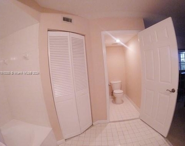 1280 S Alhambra Cir - Photo Thumbnail 4