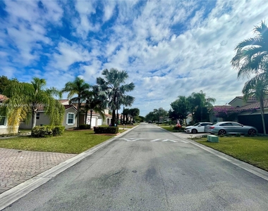 13517 Sw 144th Ter - Photo Thumbnail 22