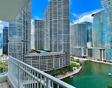 801 Brickell Key Blvd - Photo Thumbnail 0