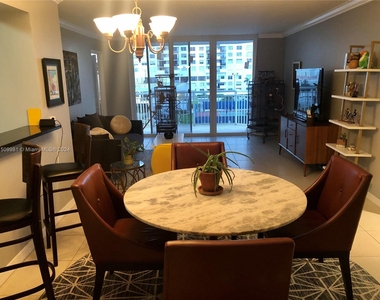 18071 Biscayne Blvd - Photo Thumbnail 8