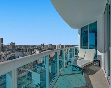 2711 S Ocean Dr - Photo Thumbnail 20