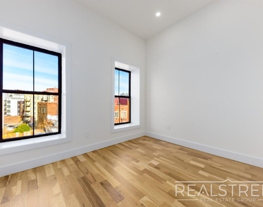 1172 Fulton St - Photo Thumbnail 1