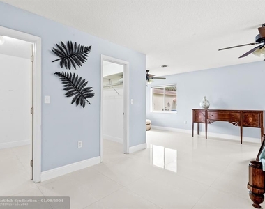 3150 Sw 137th Ter - Photo Thumbnail 9