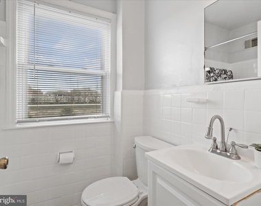 2236 Arlington Terrace - Photo Thumbnail 9