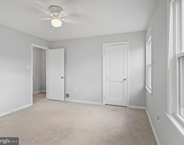 2236 Arlington Terrace - Photo Thumbnail 6