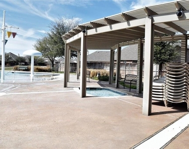 5817 Mountain Bluff Drive - Photo Thumbnail 6