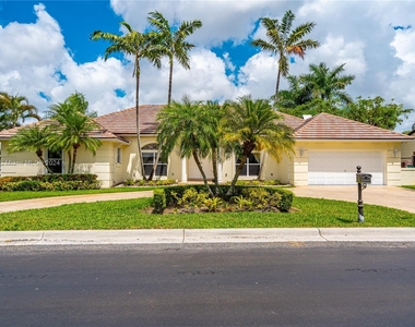 5253 Nw 94th Doral Pl - Photo Thumbnail 6