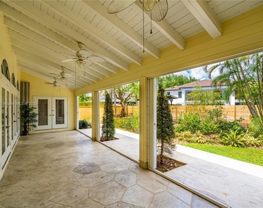 5253 Nw 94th Doral Pl - Photo Thumbnail 11