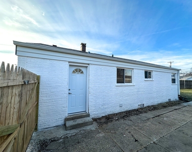 8034 S Kenton Avenue - Photo Thumbnail 17