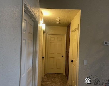 9237 E 31 Ln - Photo Thumbnail 14