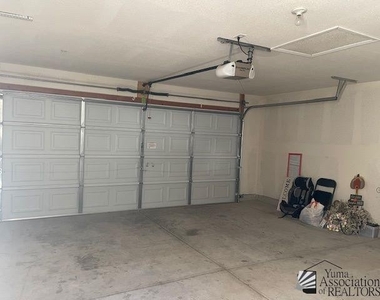 9237 E 31 Ln - Photo Thumbnail 18