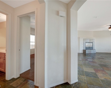 820 Canterra Street - Photo Thumbnail 25