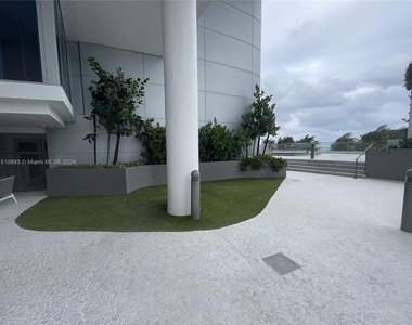 17001 Collins Ave - Photo Thumbnail 78