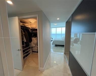 17001 Collins Ave - Photo Thumbnail 18