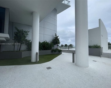 17001 Collins Ave - Photo Thumbnail 77