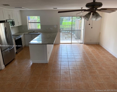 4269 Coral Springs Dr - Photo Thumbnail 3