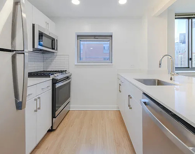West 37th Street  - Photo Thumbnail 3