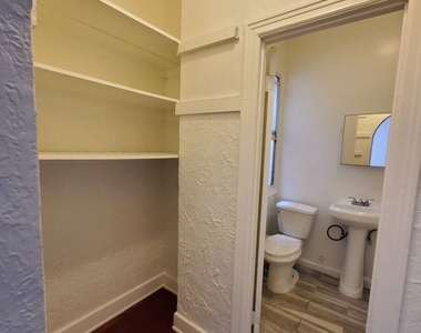 542 N. Alexandria - Photo Thumbnail 8