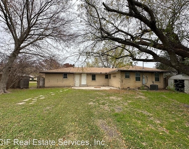 110 San Benito Drive - Photo Thumbnail 13