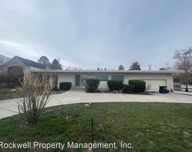 2394 E Lincoln Ln - Photo Thumbnail 43