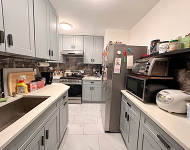 149 Marine Avenue - Photo Thumbnail 8