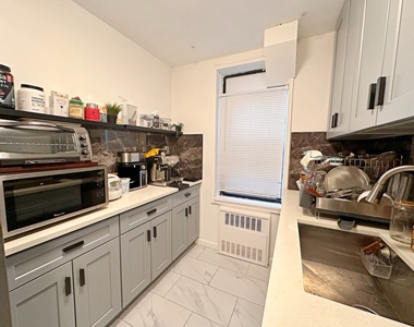 149 Marine Avenue - Photo Thumbnail 10