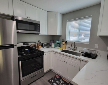 2515 Glebe Rd. Unit C - Photo Thumbnail 6