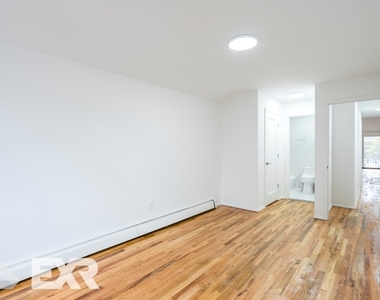 317 Winthrop Street - Photo Thumbnail 5