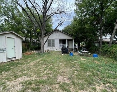 1711 Wood Ave - Photo Thumbnail 11