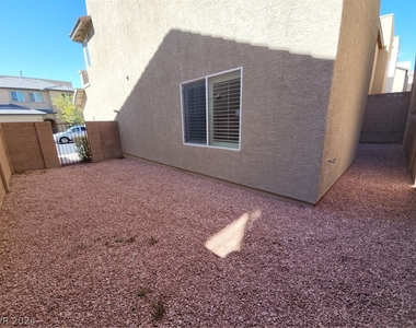 10738 Red Badge Avenue - Photo Thumbnail 45