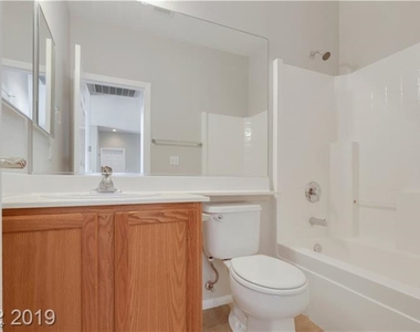 9617 Sound View Avenue - Photo Thumbnail 11